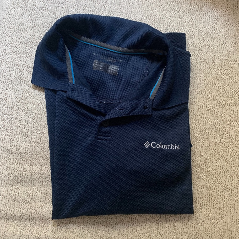 Columbia collared performance tee